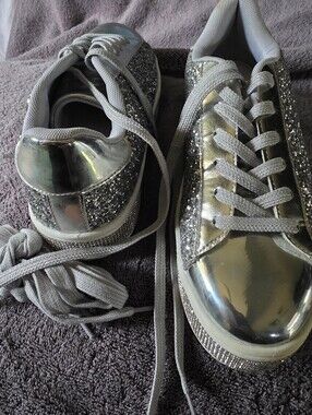 Women's Glitter Platform Sneakers in Silver